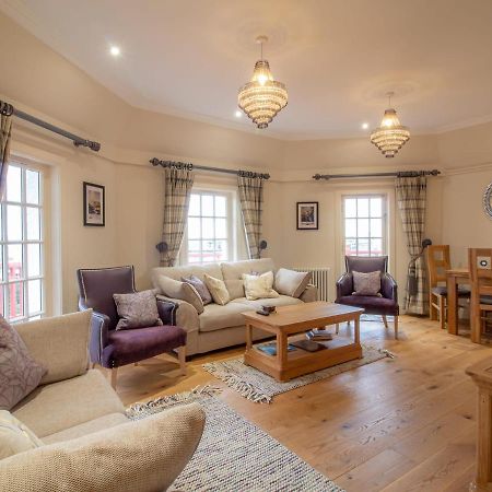 אדינבורו Luxury Royal Mile Apartment By The Castle - Sleeps 4 מראה חיצוני תמונה