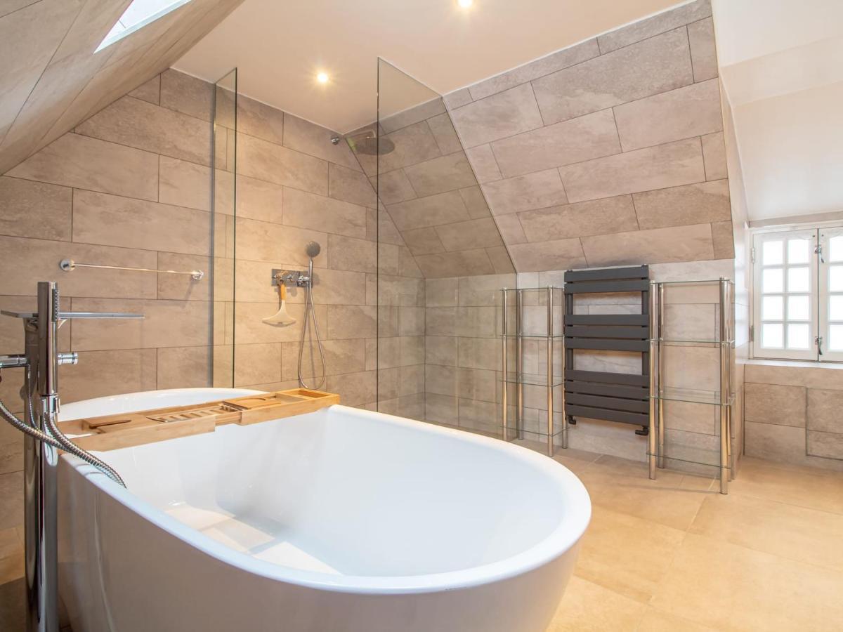 אדינבורו Luxury Royal Mile Apartment By The Castle - Sleeps 4 מראה חיצוני תמונה