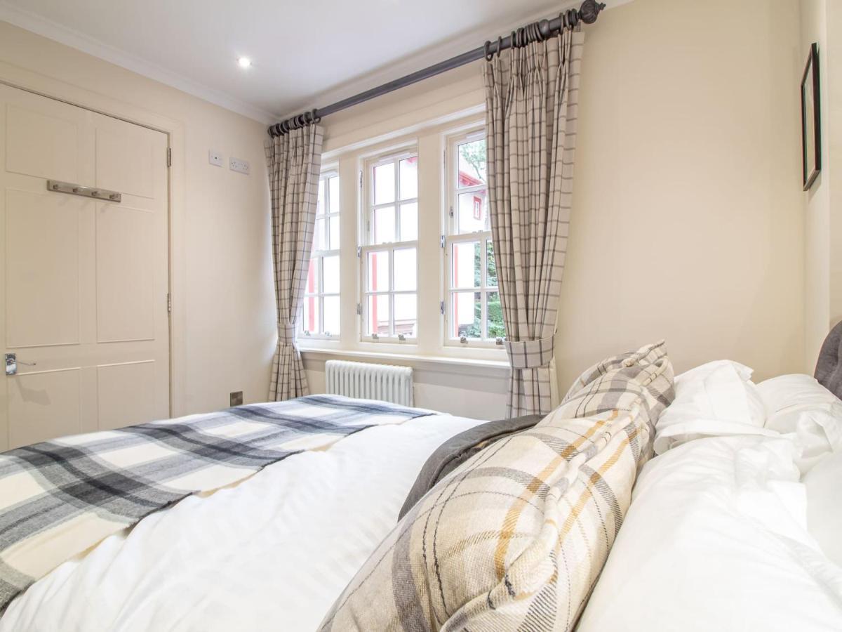 אדינבורו Luxury Royal Mile Apartment By The Castle - Sleeps 4 מראה חיצוני תמונה